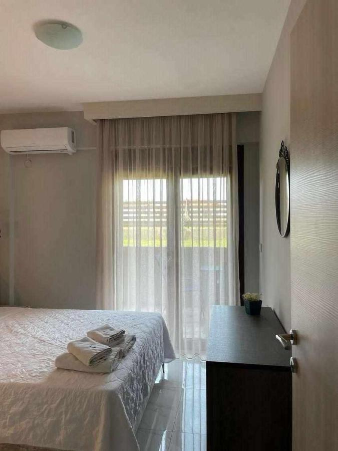 Sinodinos Deluxe Apartments Áfitos Extérieur photo