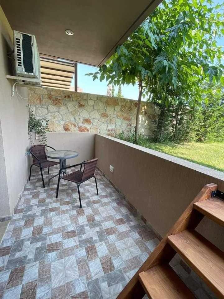 Sinodinos Deluxe Apartments Áfitos Extérieur photo